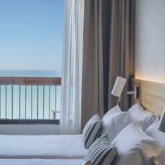 AYA Seahotel – Adults Only - Bild 10