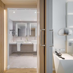 NH Málaga Hotel - Bild 11