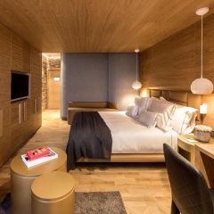 Monument Hotel thumbnail 6