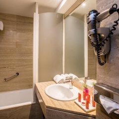 Leonardo Hotel Madrid City Center - Bild 17