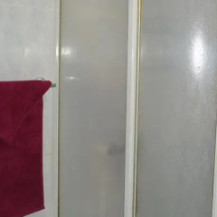 Гостиница Hostel Cheremushkin Log в Ханты-Мансийске отзывы, цены и фото номеров - забронировать гостиницу Hostel Cheremushkin Log онлайн Ханты-Мансийск ванная