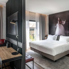 Radisson RED Madrid - Bild 2