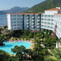 Tropical Beach Hotel - Bild 1