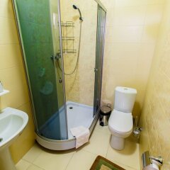 Мини-Отель Бастон в Томске 4 отзыва об отеле, цены и фото номеров - забронировать гостиницу Мини-Отель Бастон онлайн Томск ванная