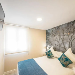 Hostal Plaza thumbnail 4