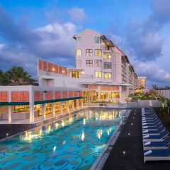 Eastin Ashta Resort Canggu - Bild 1