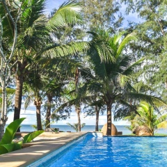 Long Beach Chalet Hotel - Bild 5
