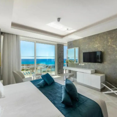 Chrysomare Beach Hotel and Resort thumbnail 5