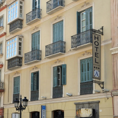 Atarazanas Málaga Boutique Hotel - Bild 1