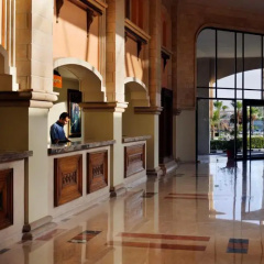 listing card gallery