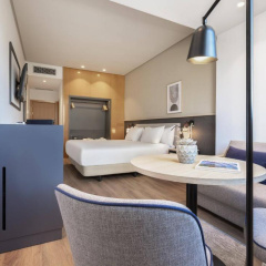 Malaga Alameda Centro Affiliated by Meliá Hotel - Bild 11