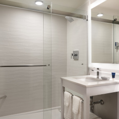Four Points by Sheraton Windsor Downtown
