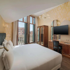 NH Venezia Santa Lucia Hotel - Bild 9
