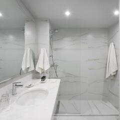 President Hotel in Athens, Greece from 134$, photos, reviews - zenhotels.com bathroom