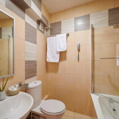 Crystal City Hotel - Bild 18