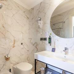 B&B Hotel Firenze Laurus al Duomo Hotel - Bild 13