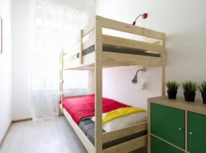 Sculptor Hostel