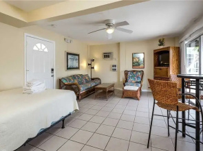 Tropical Shores 1 - Studio Condo