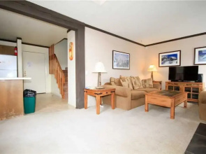Mammoth Ski & Racquet Club #36