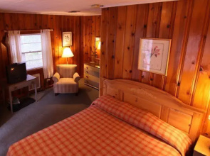 Copper Kettle Cottages