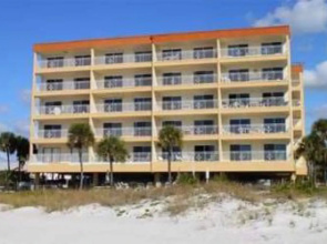 413 Madeira Norte 2 Br Condo by RedAwning
