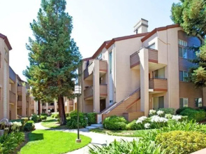 Global Luxury Suites at Stoneridge Mall