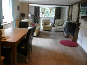 The Glen Farmhouse
