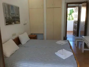 Marina Hotel