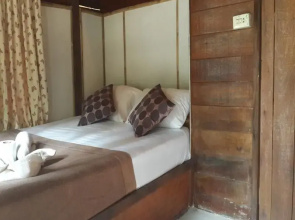 Haad Gruad Beach Bungalows