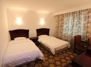 Zhuoma Youth Hotel
