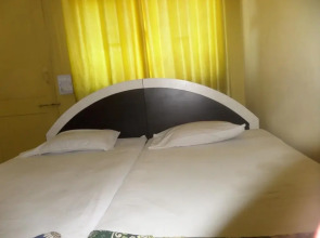 Geeta Lodge