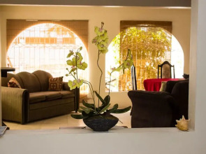 RafJam Bed & Breakfast Kingston