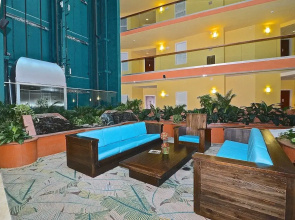 Caribe Resort 811B