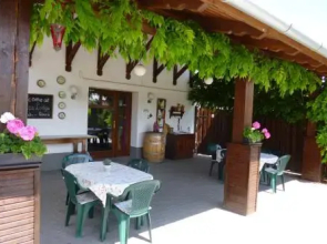 Tisza Lodge