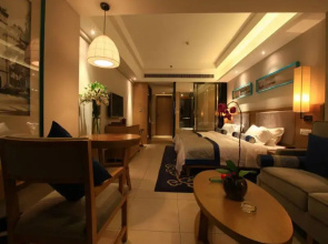 Days Hotel & Suites Da Peng Hainan