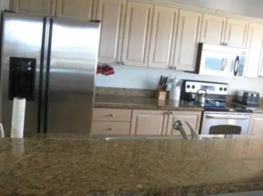 Luxurious Condo with Spectacular Sunset Views and Easy Access to the Beach by RedAwning