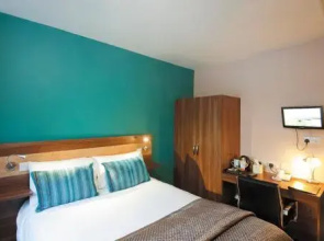 The Cedars Hotel