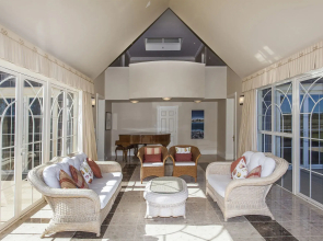 Stoneleigh Lodge
