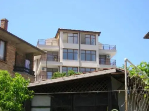 Lazur Residence