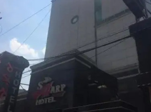 Hotel Sharp