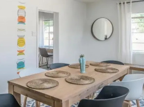 3BR Phoenix Home Back yard byWanderJaunt