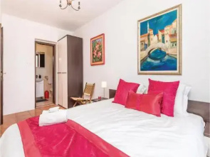 Holiday Home Petar IR7651