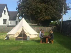 Cong Glamping