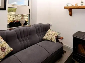 Cottage 176 - Roundstone