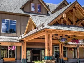 1 Bedroom Mountain View Condo Located in Historic Downtown Breckenridge Close to Shopping, Dining, Night Life
