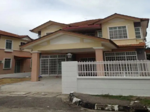 Bungalow Stay Damar Laut