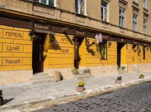 Отель ЦісаR