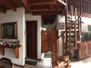 Chalet Nicholas Bed & Breakfast