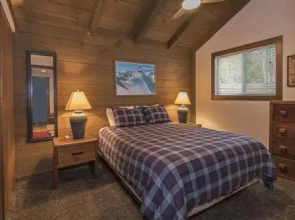 Landrise 10 - 3 Br home by RedAwning