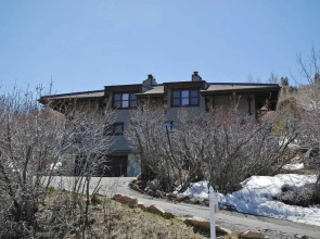Abode at the Quakies